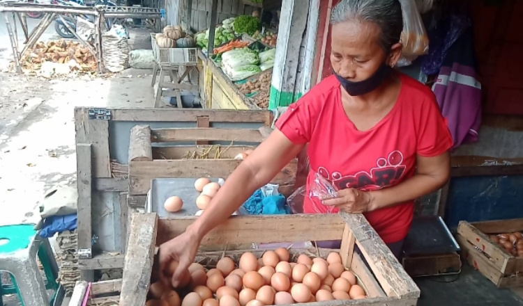 Menjelang Imlek, Harga Telur di Jombang Masih Stabil 