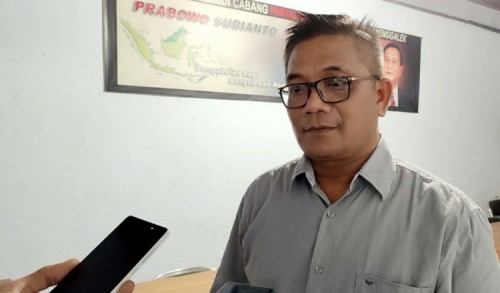 Desak Buka Pasar Hewan, Nurhadi : Jika Ditutup Beri Kompensasi Para Pedagang di Trenggalek