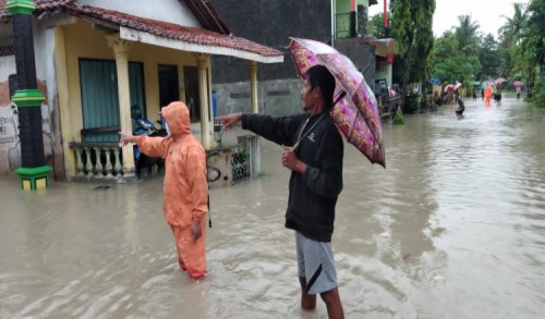 Sungai Meluap Ratusan Rumah di Purworejo Terendam Banjir