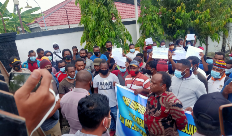 TPI Papua Bersama Mahasiswa Jayawijaya Demo di Kantor BBPJN Papua
