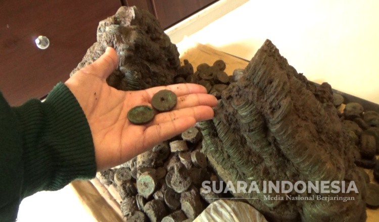 Peneliti Ungkap Temuan Jenis Koin Kuno Baru yang Ditemukan di Banyuwangi
