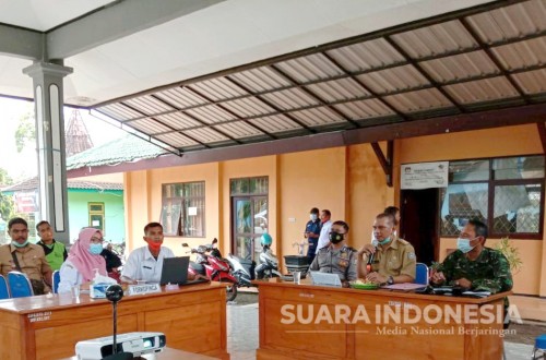 Danramil 08 Banyuputih Ikuti Musrembang RKPD Secara Virtual  