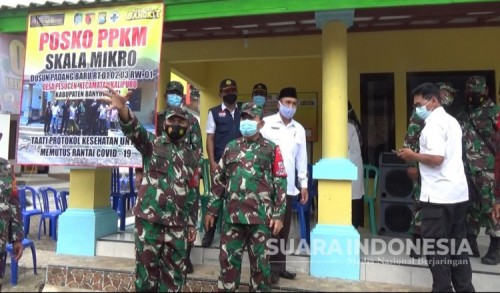 Irdam V Brawijaya Kunjungi Pelaksanaan PPKM Mikro di Banyuwangi