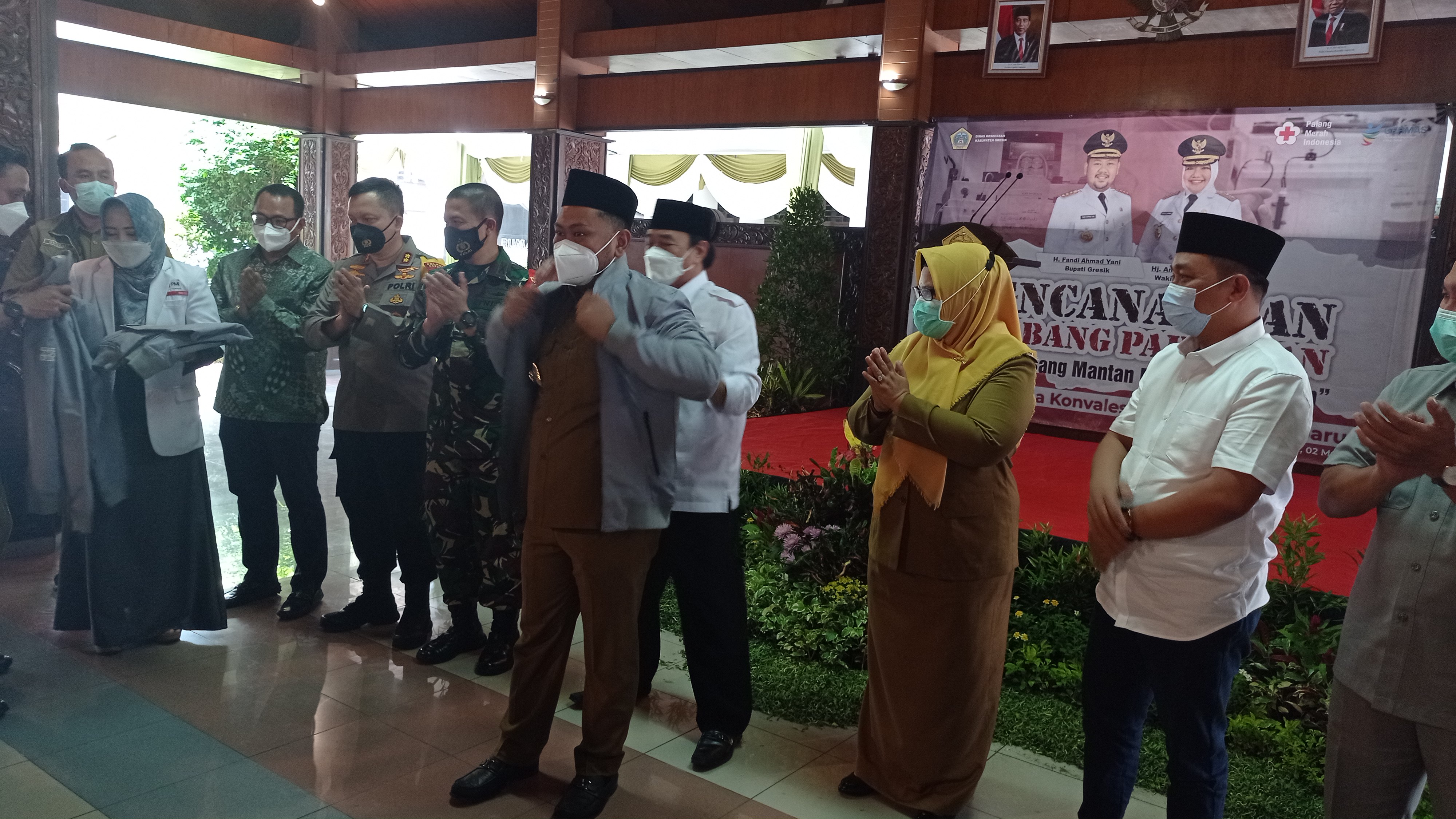 Launching 99 Hari Kerja, Bupati Gresik Fandi Akhmad Yani Ajak 'Alumni' Covid-19 Jadi Pahlawan