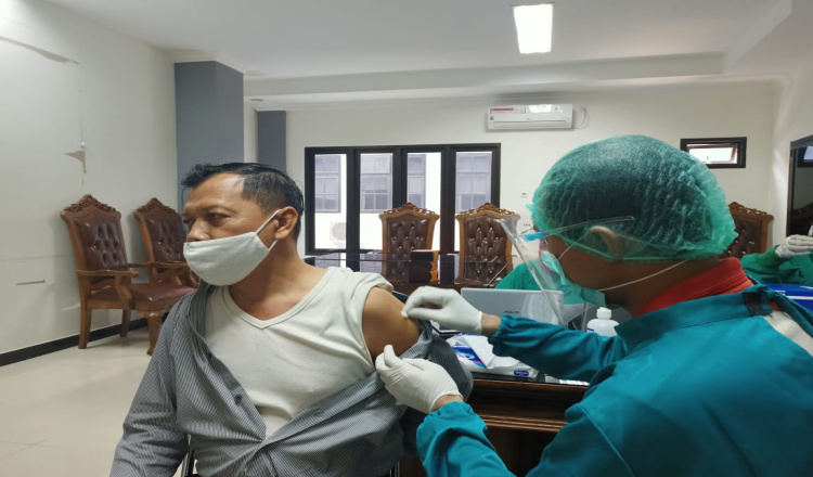 DPRD Ngawi Jalani Vaksinasi Covid-19