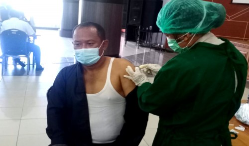 Disuntik Vaksin Covid-19, Arfan Mengaku Deg-degan