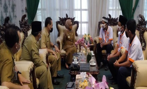Rajut Harmonisasi, DPD PKS Jombang  Kunjungi Bupati