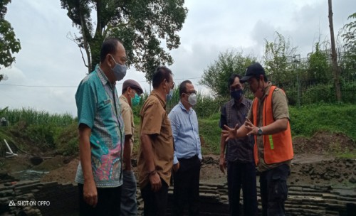 Berkunjung ke Pertirtaan Sumberbeji Jombang, Staff Khusus Presiden Dorong Konservasi dan Pemanfaatan Situs