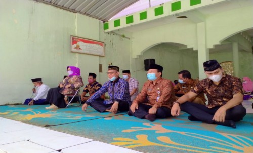 Baru Menjabat di Jombang  Kajari Ziarah Ke Makam Pendiri Nadhlatul Ulama  
