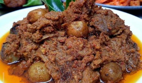 5 Makanan Khas Sumatera Barat yang Harus Dicoba, Lamak Bana!