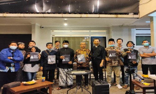 Pasca Serangan Bom Bunuh Diri Makassar, Forum Pemuda Kerukunan Umat Beragama Gelar Doa Bersama