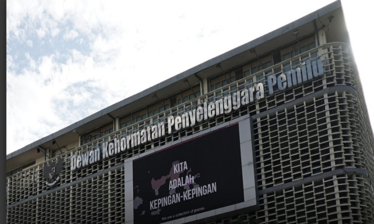 Lakukan Pelanggaran Kode Etik Komisioner KPU Halmahera Utara Irham Puni Resmi Dilaporkan Di DKPP RI