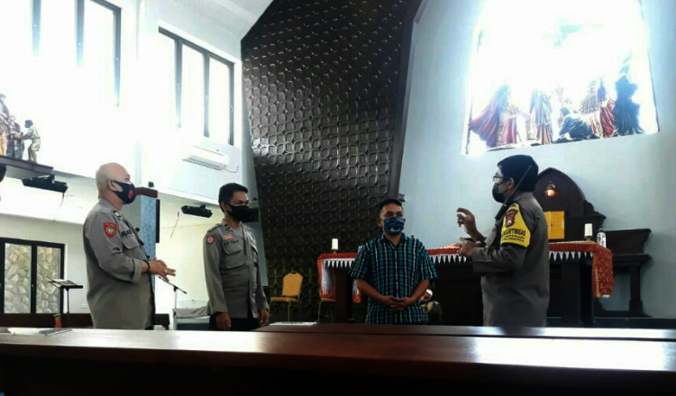 Pasca Bom Bunuh Diri di Makassar, Polres Jember Tingkatkan Pengamanan Gereja