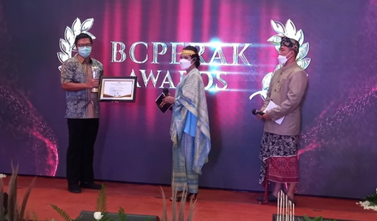 PT Smelting Raih Penghargaan dari Bea Cukai KPPBC TMP Tanjung Perak