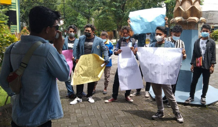 Mahasiswa Unitomo Demo Rektorat, Ada Isu Dugaan Penjualan Aset Kampus