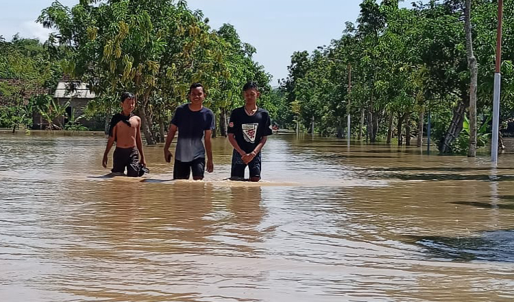 Empat Kecamatan di Kabupaten Madiun Banjir, Ratusan Warga Mengungsi