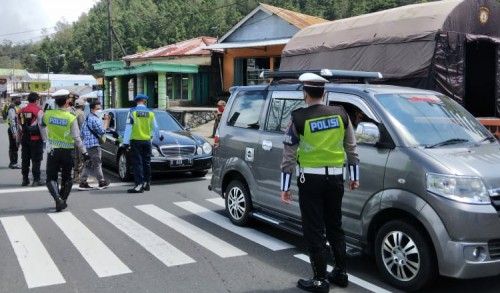 Antisipasi Lonjakan Pemudik, Polres Magetan Dirikan Pos Penyekatan di Cemoro Sewu