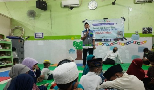 Peduli Gizi Santri, LAZIS Nurul Falah Surabaya Bagikan Ribuan Box Susu