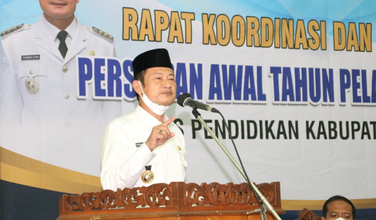 Jelang PTM, Bupati Lamongan Ingin Guru Survei Hadapi Perubahan Budaya Kerja dan Terus Berinovasi