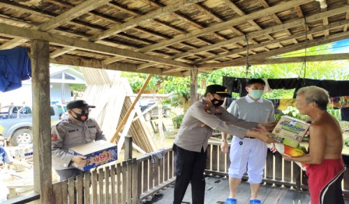 Banjir Tak Kunjung Surut, Polsek Kongbeng Dirikan Posko Penanggulangan Banjir