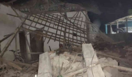Dampak Gempa Blitar, Dapur Rumah Warga di Banyuwangi Ambruk