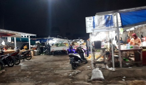 Komisi B Minta Pemkot Tindak Tegas Keberadaan Pasar Liar di Surabaya