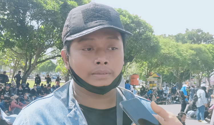 Demo Tak Ditemui Bupati, Mahasiswa Jember Kecewa