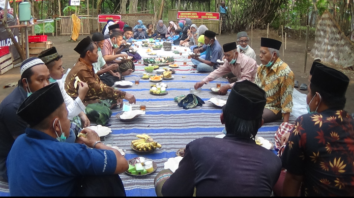 Selamatan Pasar, Pedagang Pasar Umpet Purworejo Gelar Doa Bersama