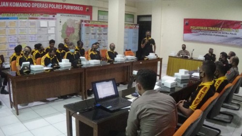 Bantu Pemerintah Akhiri Pandemi, Senkom Mitra Polri Kabupaten Purworejo Dilatih Tracher Covid-19