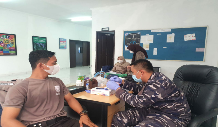 TNI AL Laksanakan Serbuan Vaksin, Lanal Sangatta Kembali Jaring Masyarakat Umum