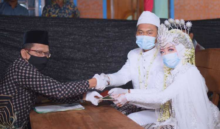 Puluhan Calon Pengantin di Tuban Tunda Pernikahan di Masa PPKM, Kenapa?