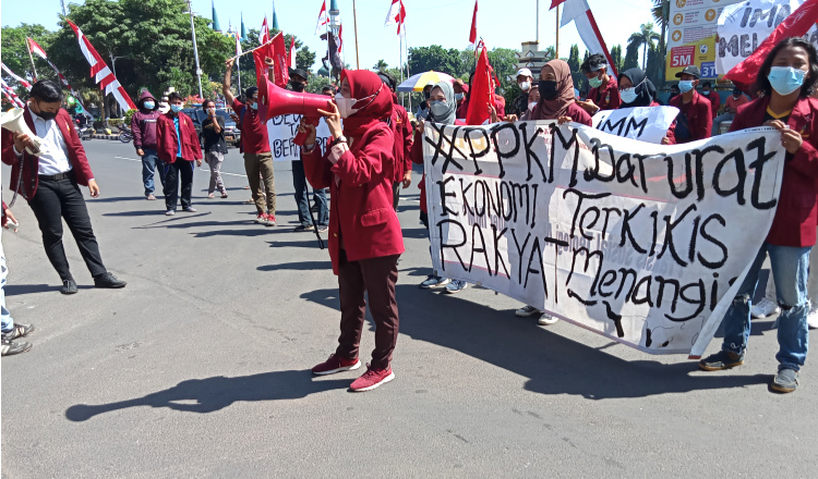 Mahasiswa IMM Tuban Unjuk Rasa Meminta Kebijakan PPKM Dikaji Ulang