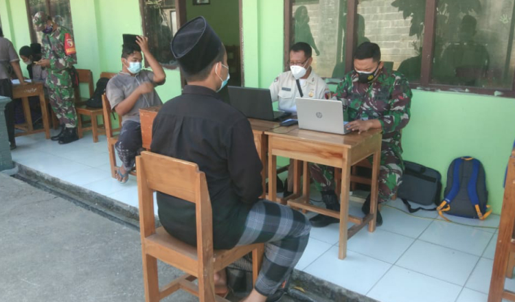 Dua Ponpes di Madiun Jadi Sasaran Serbuan Vaksinasi TNI