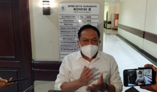Efek Sistem Macet, Aplikasi Izin Usaha di Surabaya Tersendat, Komisi B: Harus Ada Solusi