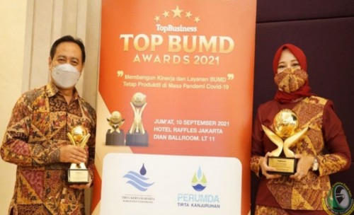 TOP CEO, dr Supriyanto Berhasil Bawa RSUD dr Iskak Tulungagung Raih Penghargaan 