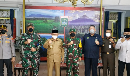 Alokasi Anggaran TMMD di Kabupaten Malang Cukup Besar, Aster KSAD Apresiasi Bupati Sanusi