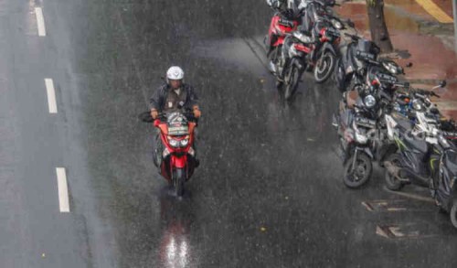 Musim Hujan Tiba, Warga Banyuwangi Diimbau Waspada Cuaca Ekstrem