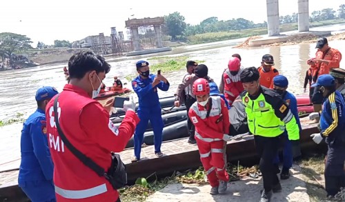 Total 3 Orang Korban Perahu Terbalik di Bengawan Solo Tuban Ditemukan Meninggal