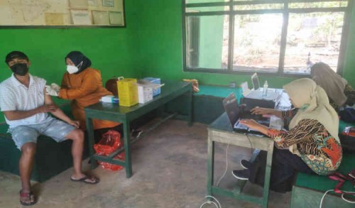 Dukung Percepatan Herd Immunity, Perhutani Banyuwangi Utara Ikut Geber Vaksinasi