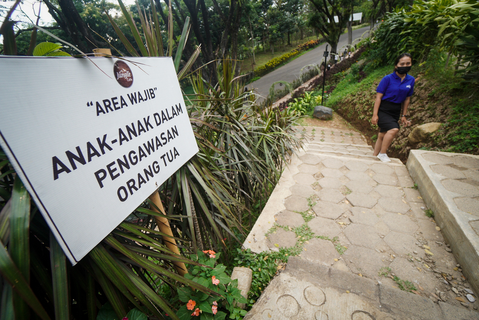 Jungle Cafe Trawas Manjakan Mata Para Pengunjung