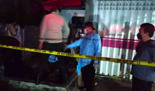 Warga Banyuwangi Geger, Mayat Pria Paruh Baya Ditemukan Membusuk di Dalam Rumah