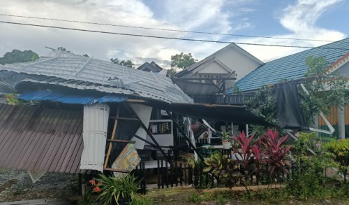 Puting Beliung Hancurkan 13 Rumah, di Desa Sumber Makmur  Tanah Bumbu