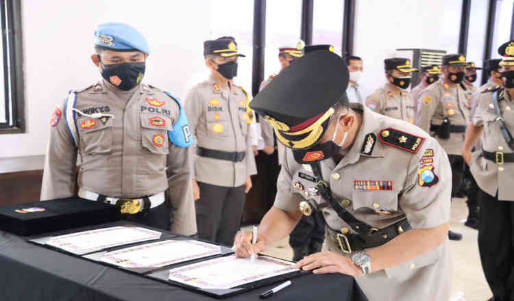 Jabatan Kasatreskrim dan Empat Perwira Polresta Banyuwangi Bergeser