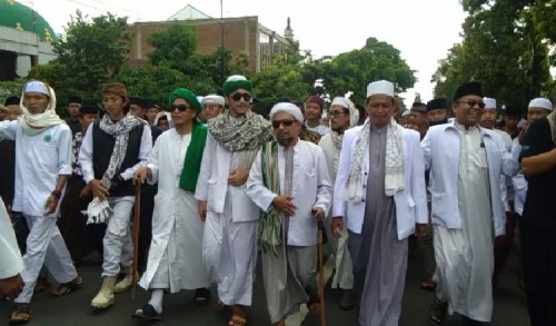 Ribuan Umat Islam Hadiri Reuni 212 Priangan Timur