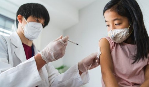 Vaksinasi Anak Usia 6 Sampai 11 Tahun Dimulai, Kotamu Termasuk?