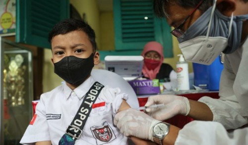 Pemprov Jatim Targetkan Percepatan Vaksinasi Bagi Anak Usia 6-11 Tahun