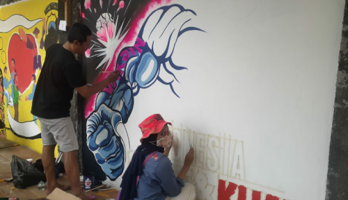Tampung Kreatifitas Seni, Dinding Pagar Polres Purworejo Jadi Ajang Lomba Mural