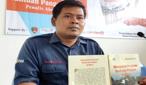 Buku Mengawal Program Bantuan Pangan di Blora Laris Terjual di Tuban