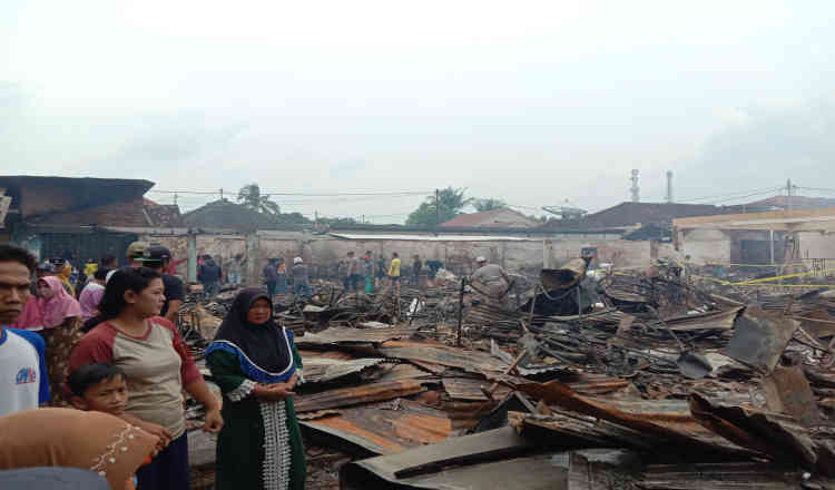 Pasar Galekan Terbakar, Bupati Banyuwangi Siapkan Tempat Relokasi Pedagang
