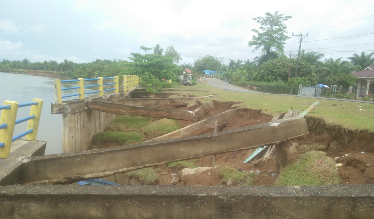 Erosi Sungai Selagan di Mukomuko Ancam Pemukiman Warga dan Ruas Jalan Provinsi